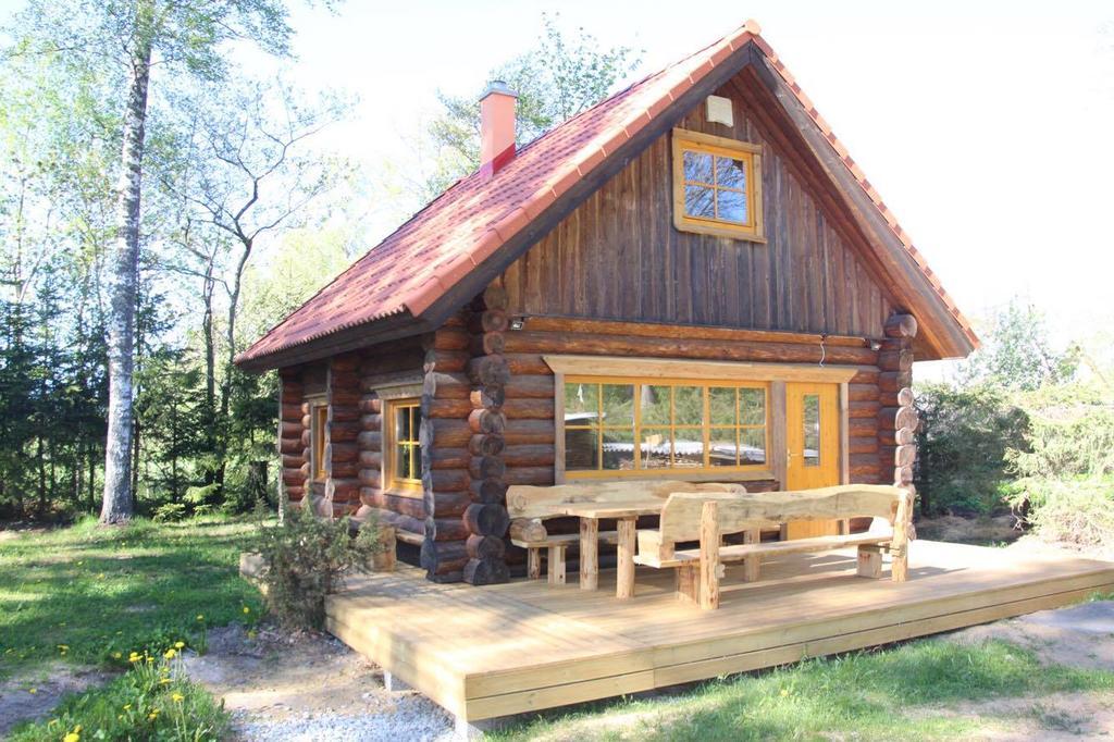 Ala-Laugu Holiday Home Leisi Exterior photo